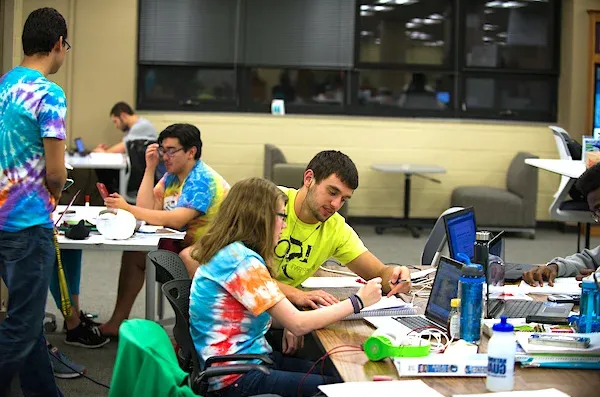 Students studying in the Academic Center for Student Success (ACES)
